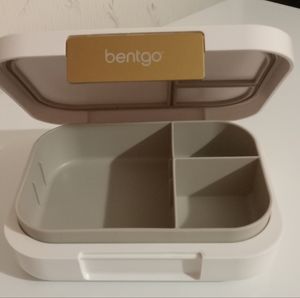 Bentgo Modern Adult Leak-Proof White Lunch Box